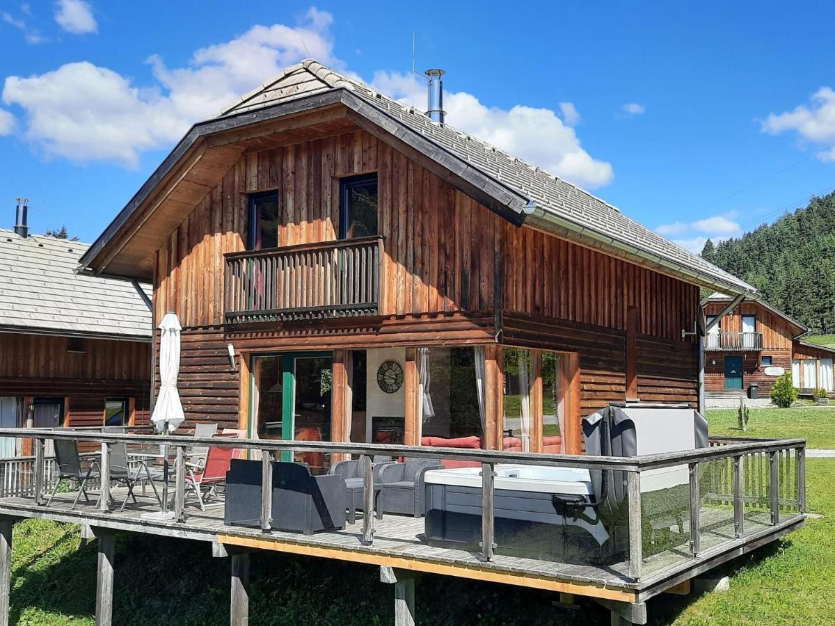 Chalet In St Georgen Ob Murau With Hot Tub Sankt Georgen ob Murau Bagian luar foto